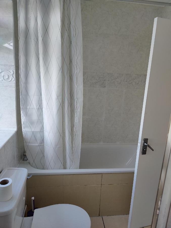 Beautiful And Homely Accommodation, Archway In Islington Near Camden Town 런던 외부 사진